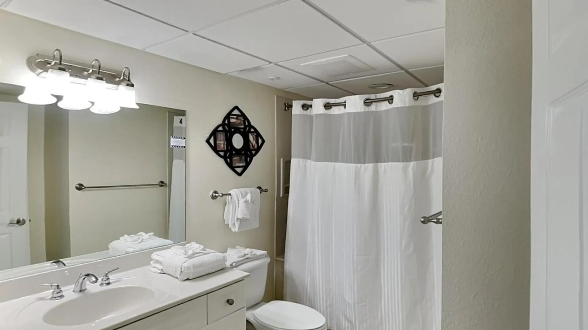 Emerald Beach 630 بنما سيتي بيتش